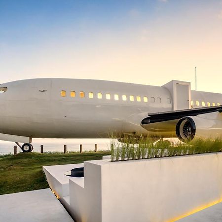 Private Jet Villa Uluwatu Exterior photo